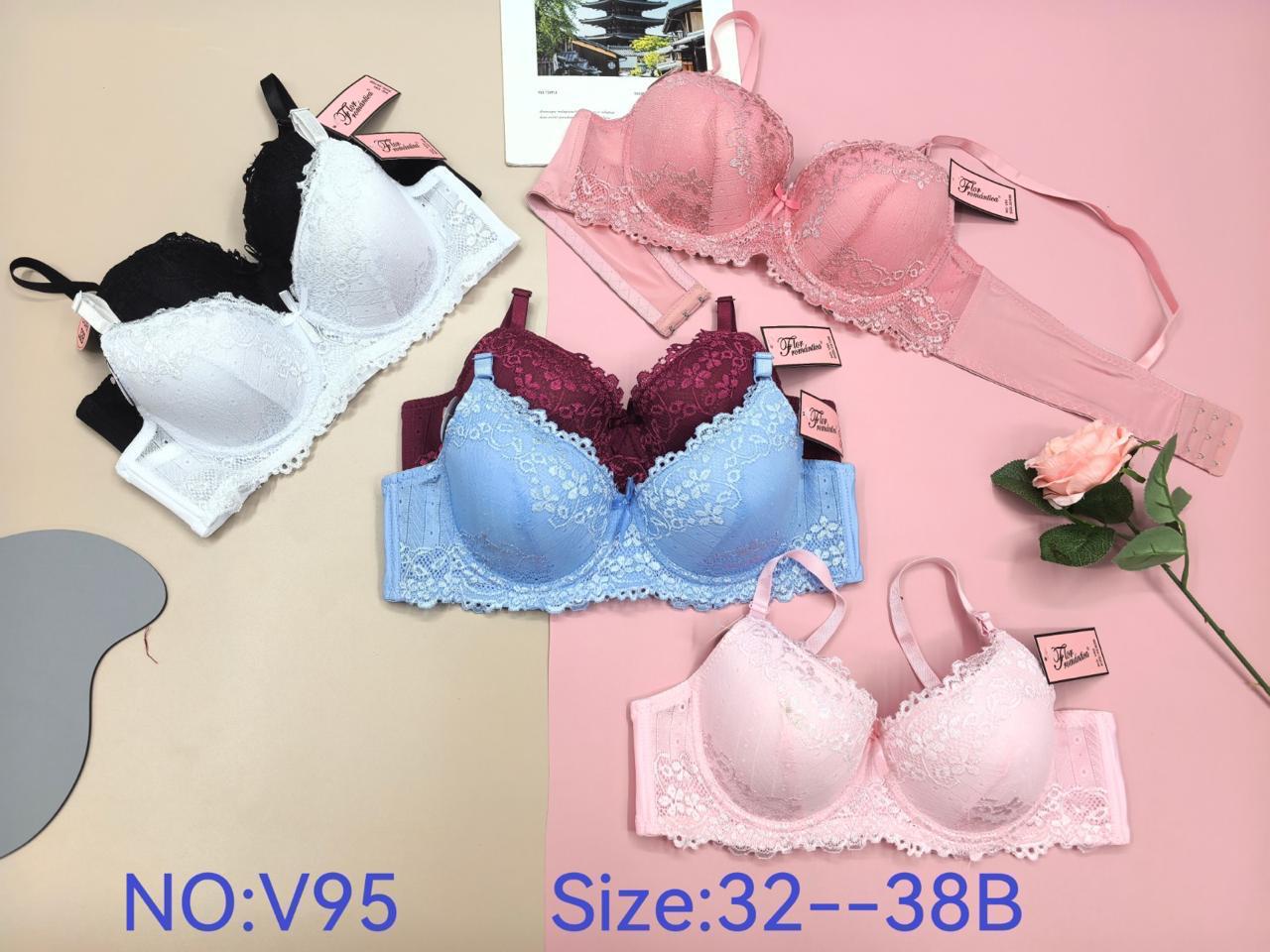 Brasier de encaje floral con bordes festoneados, copa B, código V95